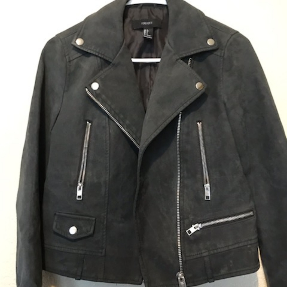 Cloths - Picture 12 of 12